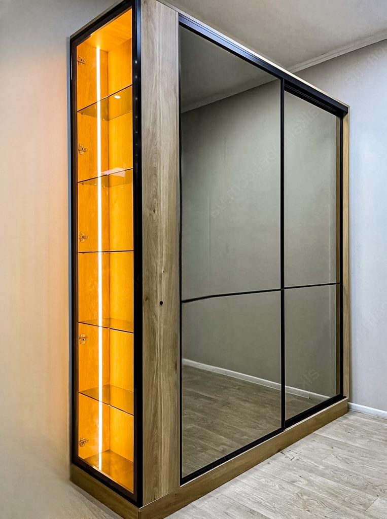 Зеркальный шкаф-купе с подсветкой «Модель 508».