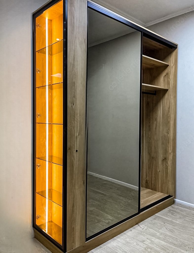 Зеркальный шкаф-купе с подсветкой «Модель 508».