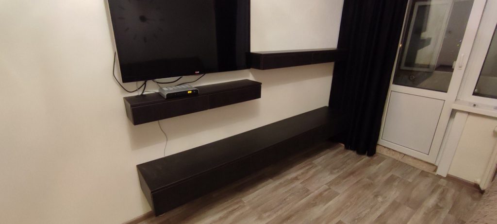 004 Колоскова тумба